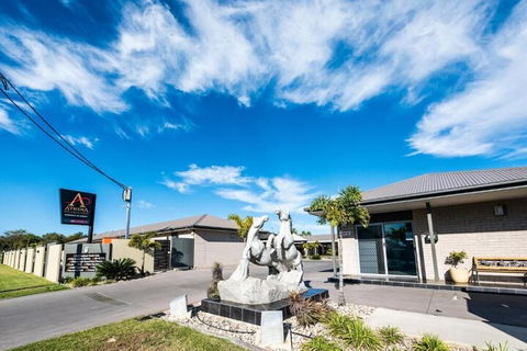 Athena Studio Units - Sunshine Coast Guide 2