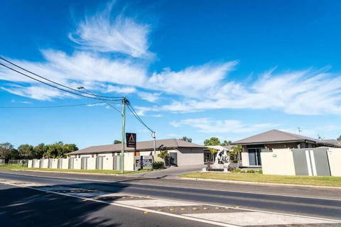 Athena Studio Units - Sunshine Coast Guide 1