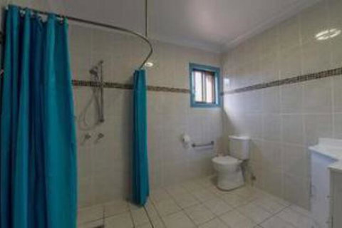 CBD Accommodation Tamworth - Sunshine Coast Guide 0