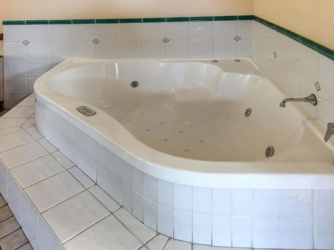 Dalby Homestead Motel - Sunshine Coast Guide 3