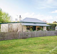 Georgies Cottage - Sunshine Coast Guide