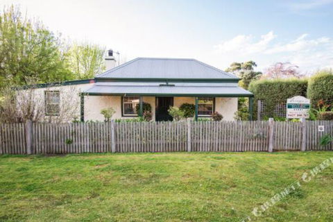 Georgies Cottage - Sunshine Coast Guide 4
