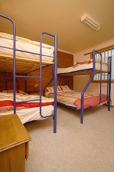 Apollo Bay Backpackers Lodge - Sunshine Coast Guide 4