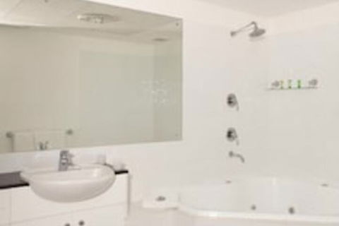 Shellharbour Village Motel - Sunshine Coast Guide 5