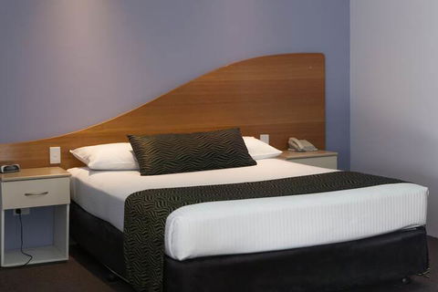 Shellharbour Village Motel - Sunshine Coast Guide 6