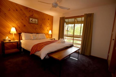 Ellimata Holiday Cottage - Sunshine Coast Guide 2
