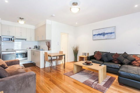 Anglesea River Apartments - Sunshine Coast Guide 6