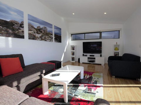 Alpine Freedom - Sunshine Coast Guide 6