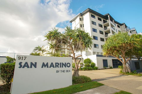 San Marino By The Sea Apartments - Sunshine Coast Guide 1