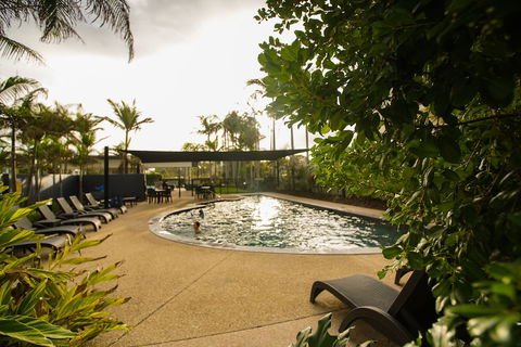 San Marino By The Sea Apartments - Sunshine Coast Guide 3