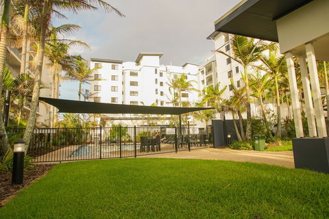 San Marino By The Sea Apartments - Sunshine Coast Guide 2