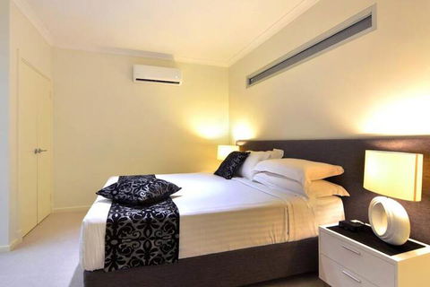 Bunbury Seaview Apartments - Sunshine Coast Guide 6