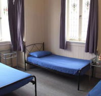 Cairns Girls Hostel - Sunshine Coast Guide