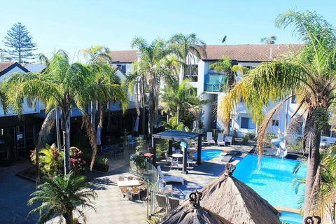 Ocean Side Hawks Nest - Sunshine Coast Guide 1