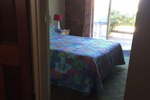 Highton Manor - Sunshine Coast Guide 4