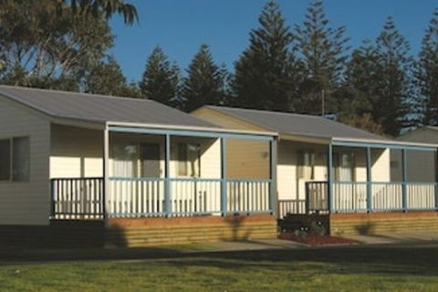 Windang Beach Tourist Park - Sunshine Coast Guide 5