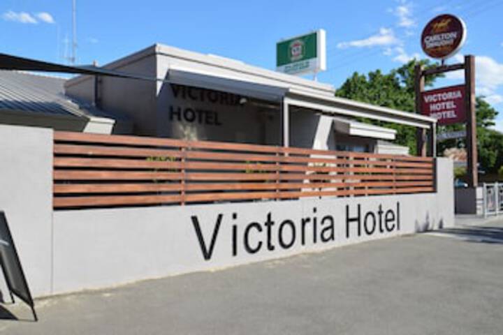 Corop West ACT Sunshine Coast Guide
