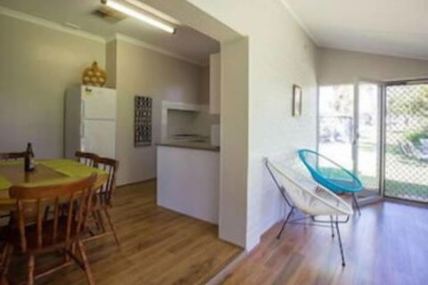Wilkadene Cottage - Sunshine Coast Guide 6