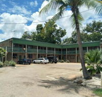 Palm Court Backpackers - Sunshine Coast Guide