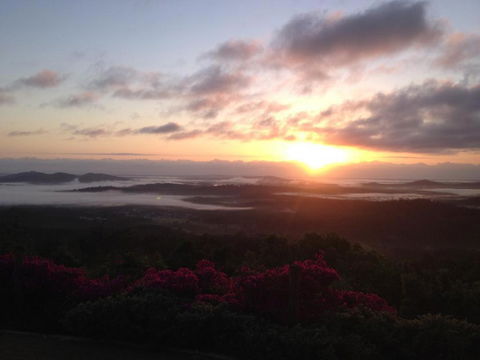 Highwood Park B & B Guest Lodge - Sunshine Coast Guide 3
