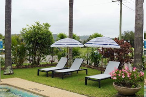 The Esplanade Motel - Sunshine Coast Guide 0