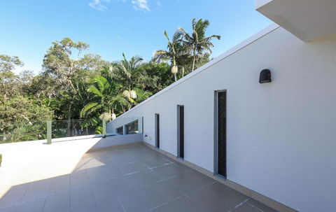 26 Seaview Terrace - Sunshine Coast Guide 3