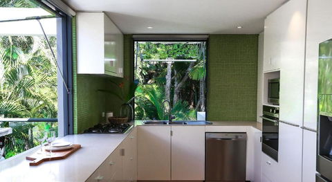 26 Seaview Terrace - Sunshine Coast Guide 1