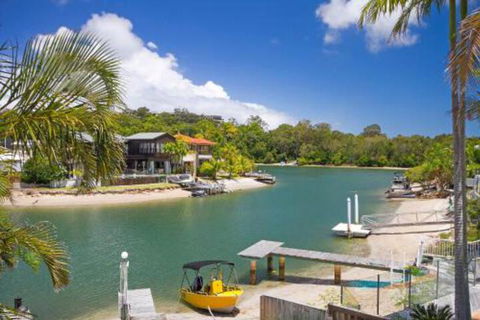 15 Cooran Court - Sunshine Coast Guide 0