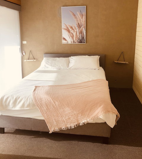 Pelican Sands Scamander - Sunshine Coast Guide 5