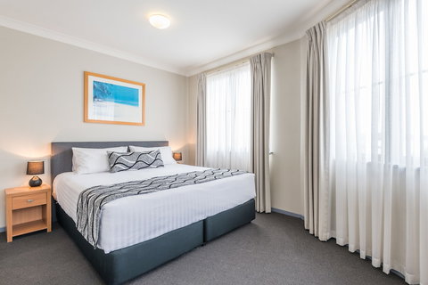 The Brighton Apartments - Sunshine Coast Guide 4