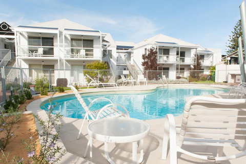 The Moorings At Metung - Sunshine Coast Guide 1