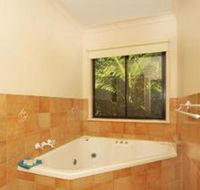 Suzanne s Hideaway - Sunshine Coast Guide