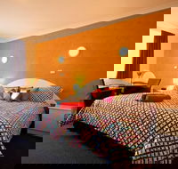 Tuncurry Beach Motel - Sunshine Coast Guide