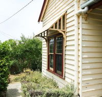 Miss Pyms Cottage - Sunshine Coast Guide