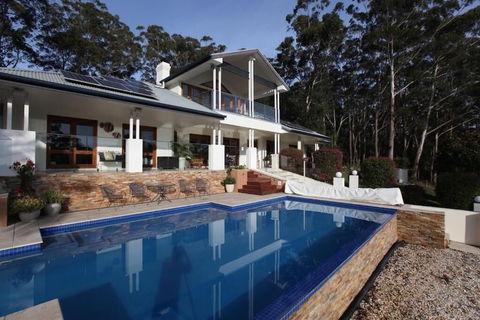 The Ridge Retreat At Mollymook - Sunshine Coast Guide 3