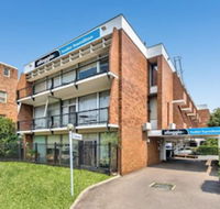 Alloggio Tudor Hamilton - Sunshine Coast Guide