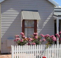 Bluebird Cottage - Sunshine Coast Guide