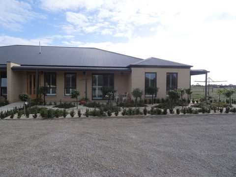 The Oxley Estate - Sunshine Coast Guide 3