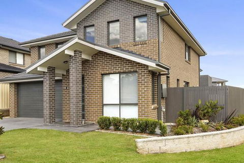 Serviced Houses Casula - Sunshine Coast Guide 3