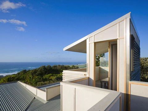 Aquila - Sunshine Coast Guide 2
