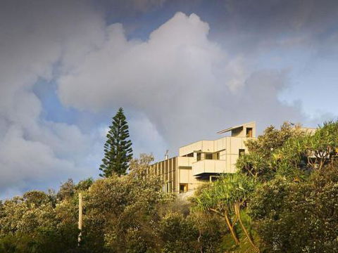 Aquila - Sunshine Coast Guide 4