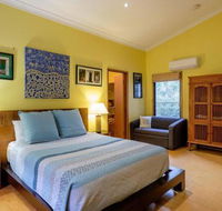 Five Bimba Tractor House - Sunshine Coast Guide