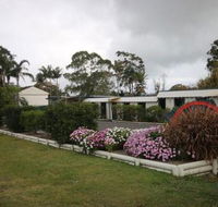 Lake Munmorah Motel - Sunshine Coast Guide