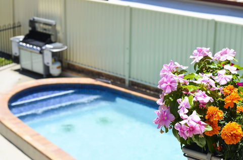Golden Beach Motor Inn - Sunshine Coast Guide 6