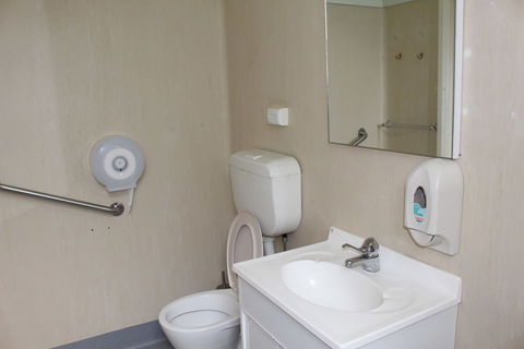 SJ Hostel - Sunshine Coast Guide 6