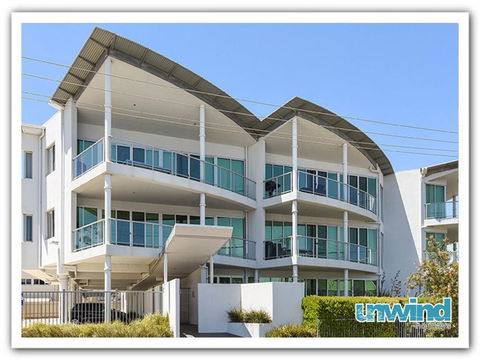 Gallery Resort Apartments - Sunshine Coast Guide 2