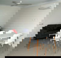 Casa Nostra Motel - Sunshine Coast Guide