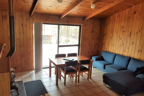 Woodbine Park Eco Cabins - Sunshine Coast Guide 7