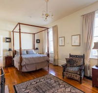 The Grand Old Duke - Sunshine Coast Guide