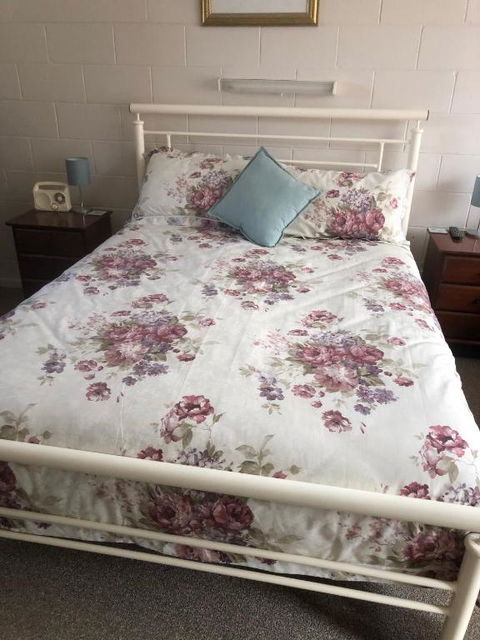 Alpine Country Motel - Sunshine Coast Guide 4